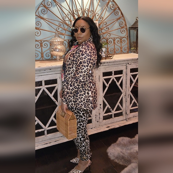 Meet your Posher, Modhemian Boutique - Picture 2 of 7